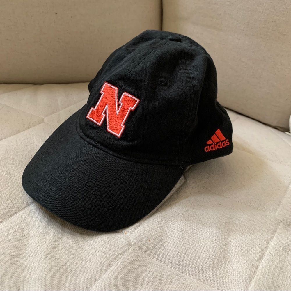 Embroidered Adidas Nebraska hat S/M Stretch Fit cap